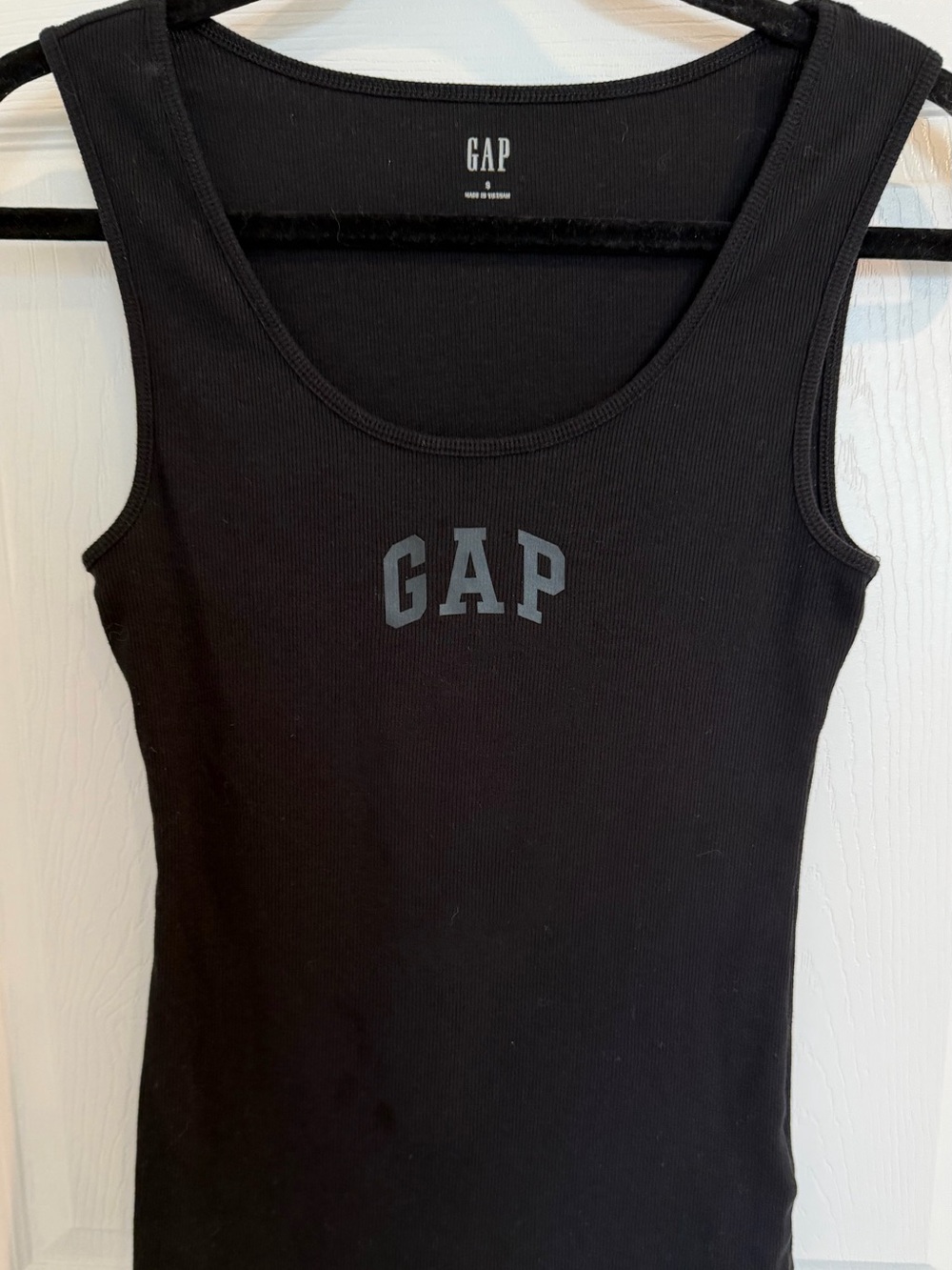 GAP Black Ribbed Logo Tank